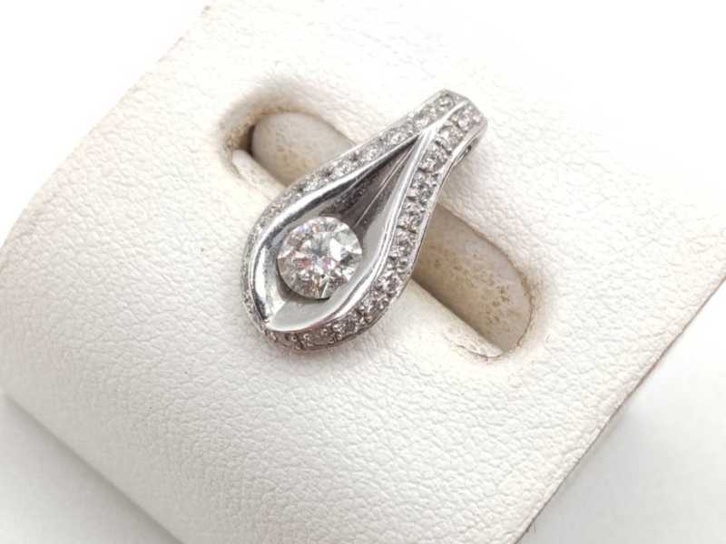 ダイヤモンド買取 ペンダントトップ Pt900 ダイヤ　